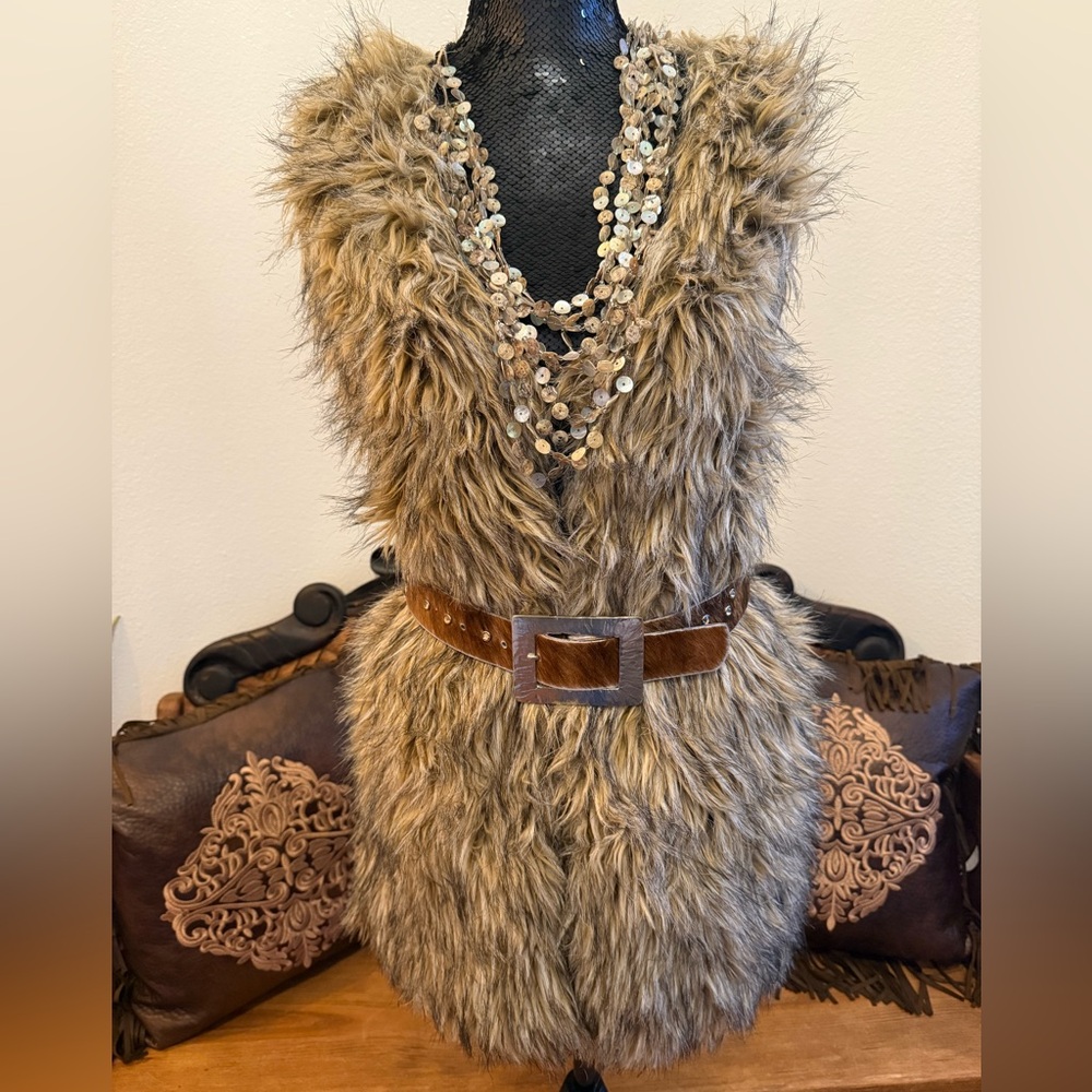 Democracy Faux Fur Vest With Front Hook Closure Size 1X